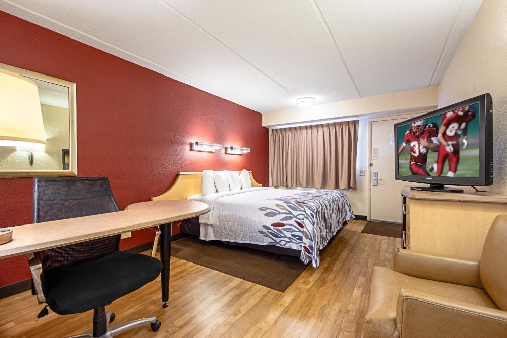 Superior King Room - Smoke Free interior